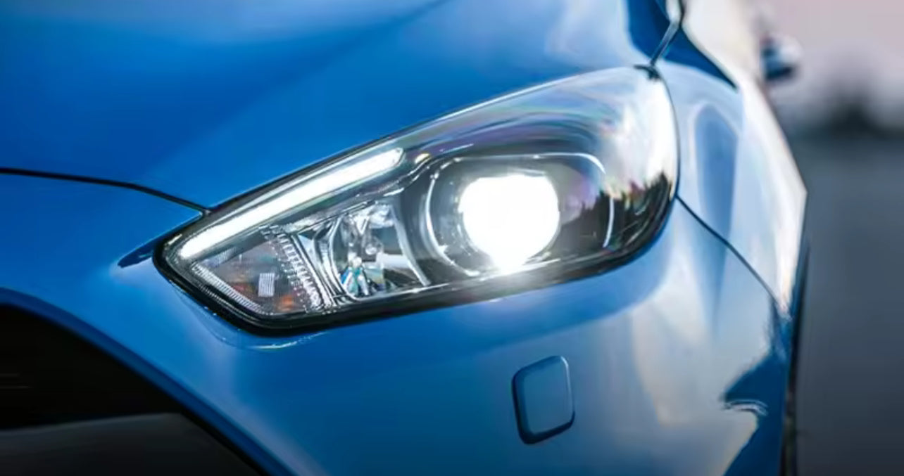 Par de Faróis LED Focus MK3 2015–2018 — Upgrade RS com DRL e Seta Dinâmica