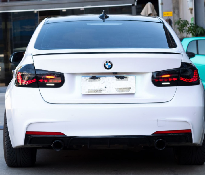 Lanterna Traseira LED BMW Série 3 (F30/F35)