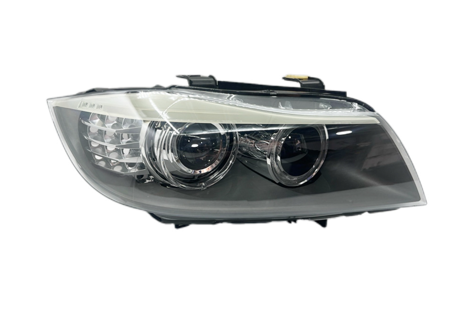 Par de Faróis HID Xenon - BMW Série 3 E90/E91 (2004-2011)