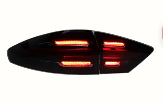 Lanterna Traseira Altezza LED para Ford Fusion 2013-2016