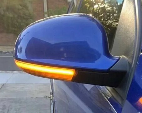 Seta Sequencial LED para Retrovisor VW Jetta MK5 – Estilo e Segurança