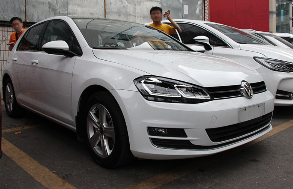 Conjunto de Faróis LED para Volkswagen Golf 7 / 7.5 (2013-2017)