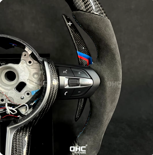 Volante LED de Fibra de Carbono para BMW – Performance e Estilo