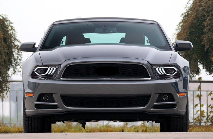 Conjunto de Faróis LED para Ford Mustang (2010-2014)