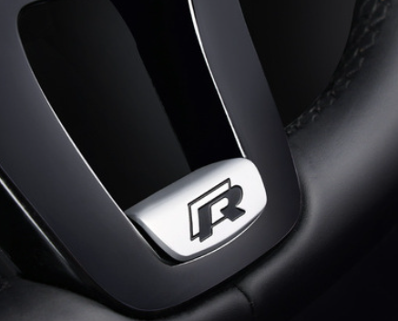 Acessório Decorativo para Volante Volkswagen Polo - Logo R e RLINE