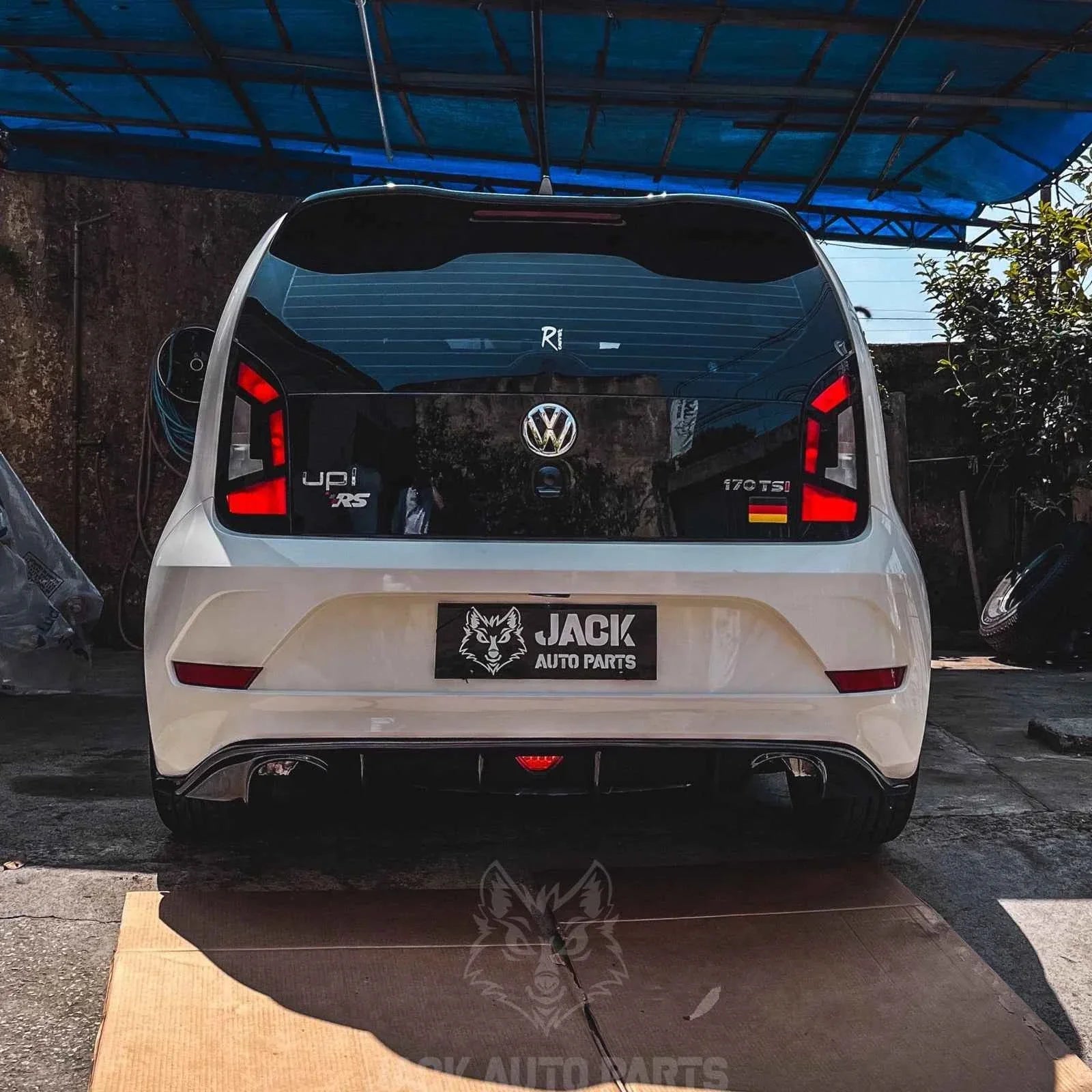 Difusor Traseiro UP GTI com Break Light - Performance Visual | Led Line BR Parts