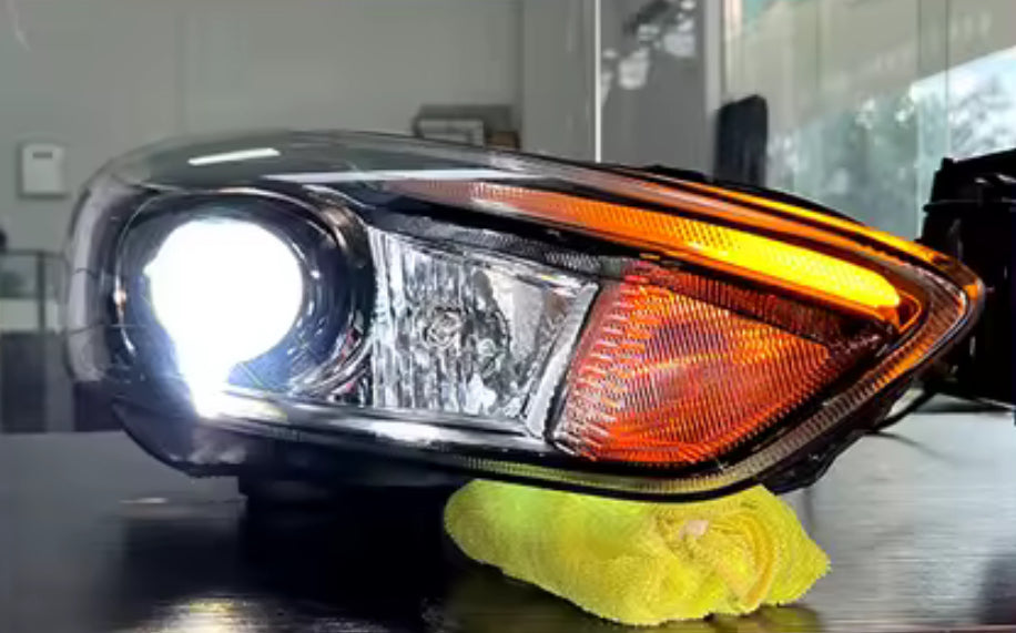 Par de Faróis LED Focus MK3 2015–2018 — Upgrade RS com DRL e Seta Dinâmica