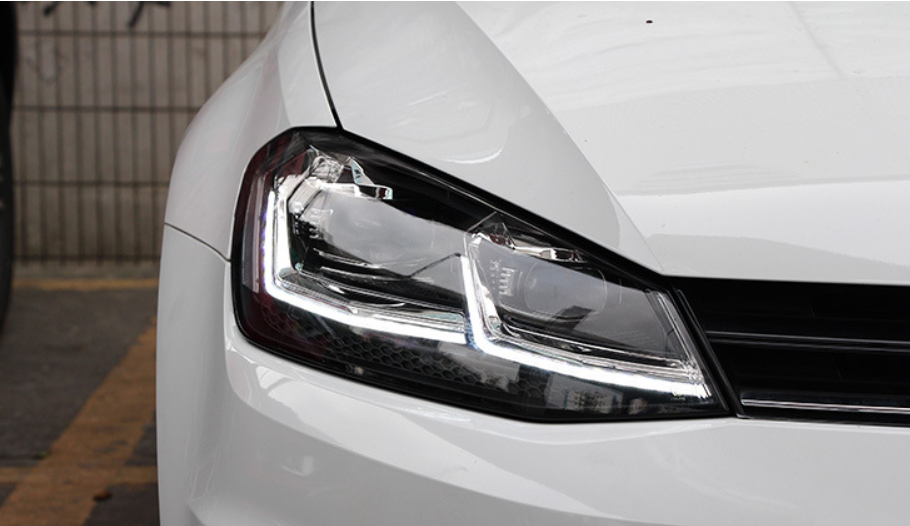 Conjunto de Faróis LED para Volkswagen Golf 7 / 7.5 (2013-2017)