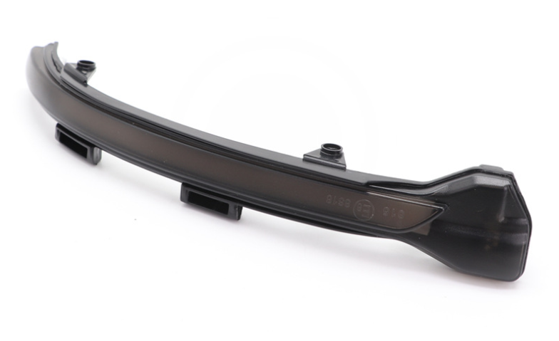 Luz de Seta Dinâmica para Retrovisor – Volkswagen Golf 7/7.5, GTI, GTD e Touran