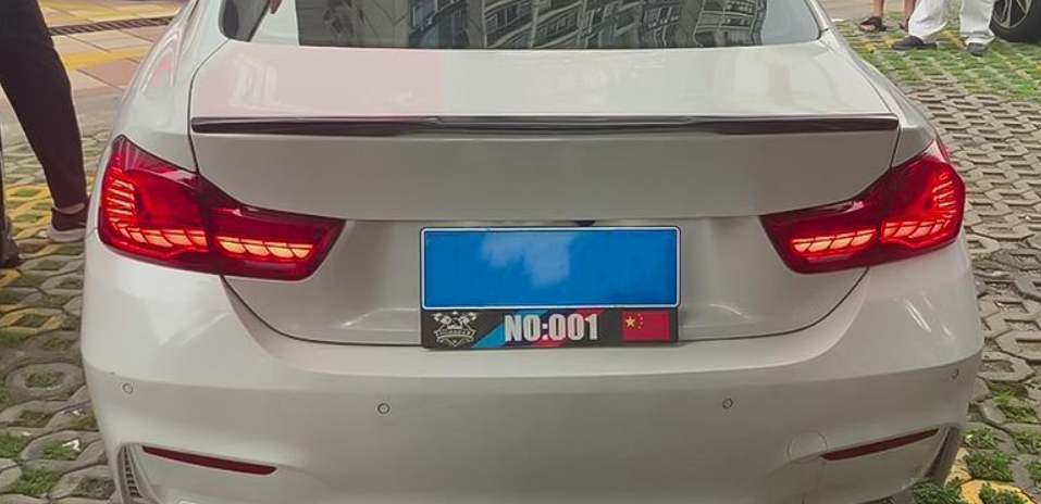 Lanterna traseira Dragon Led para M4