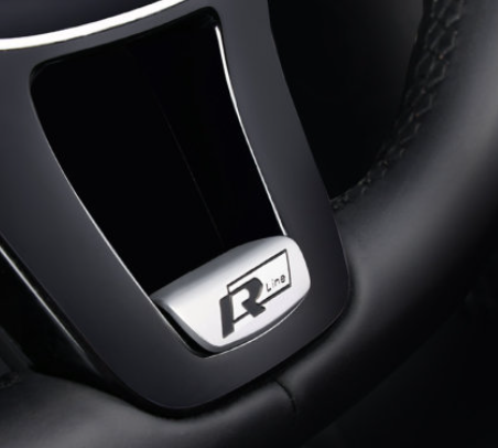 Acessório Decorativo para Volante Volkswagen Polo - Logo R e RLINE