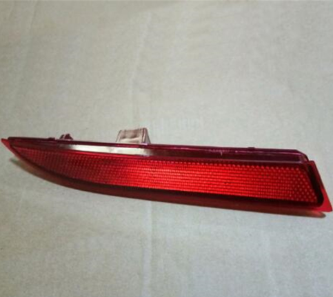 Luz de Freio Traseira LED para Mitsubishi Lancer, Outlander, Pajero e Montero