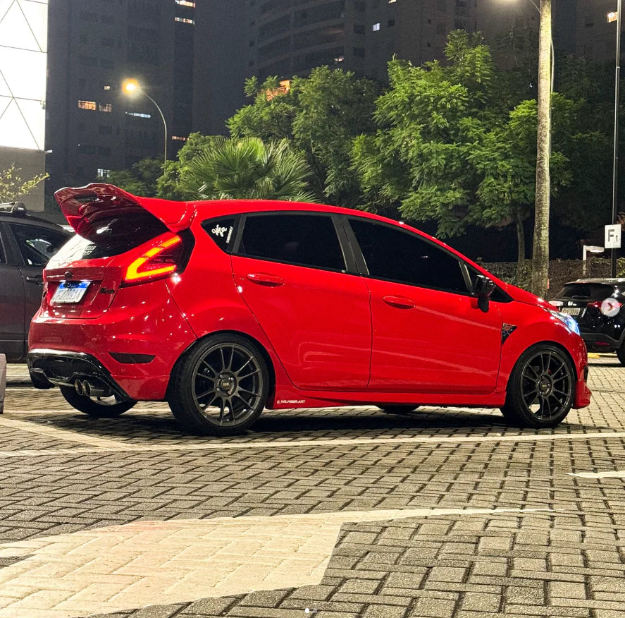 Lanterna LED New Fiesta Sequencial - Fumê ou Vermelha | Led Line BR Parts